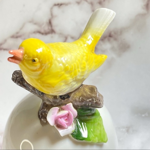 Vintage porcelain bell with yellow bird and music very unique - Picture 4 of 9